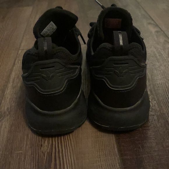 Adidas - Picture 4 of 8